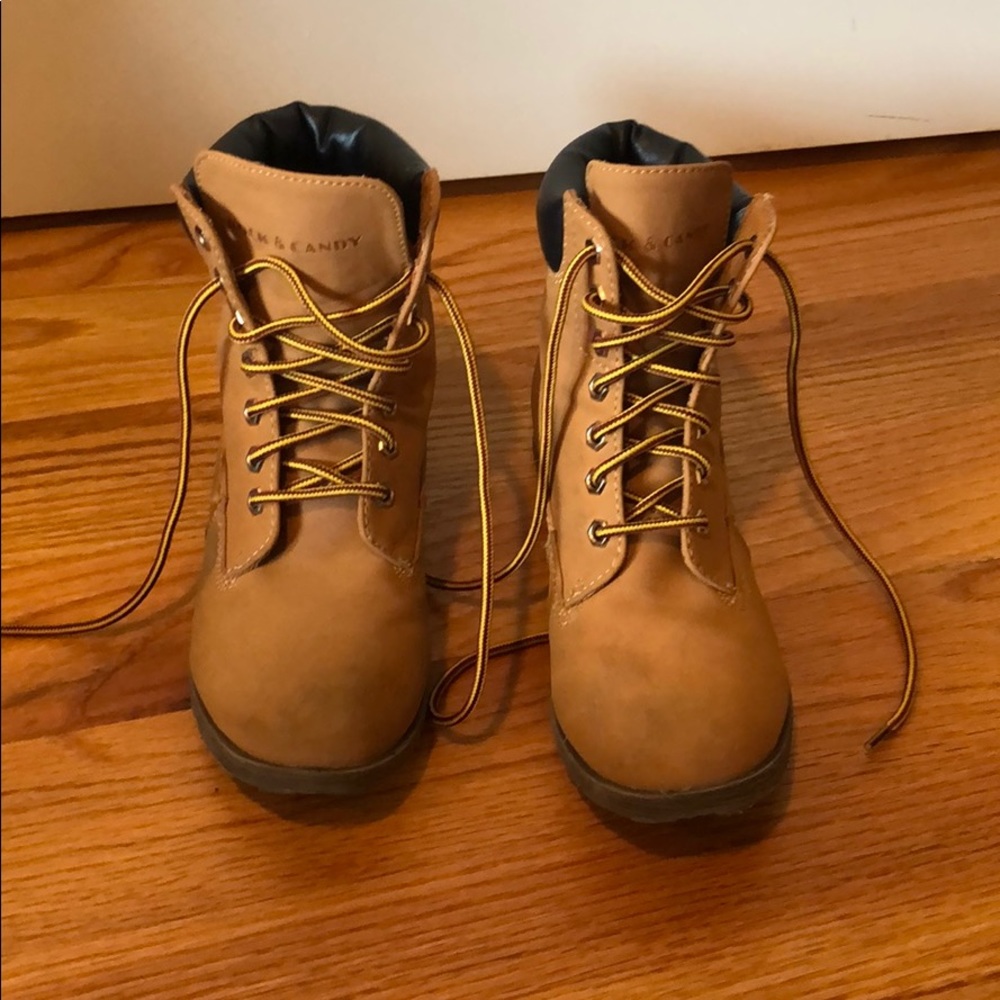 Women’s boots